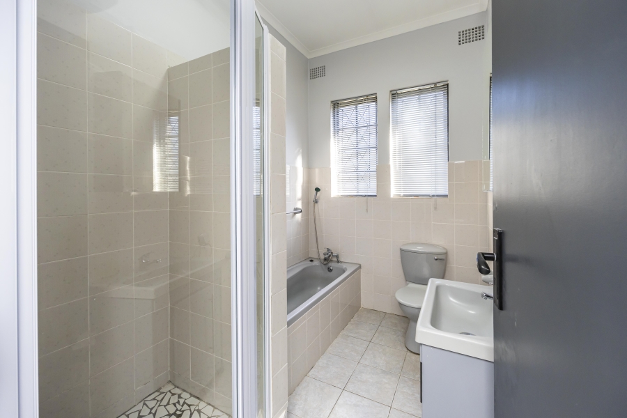 To Let 3 Bedroom Property for Rent in Beacon Bay Eastern Cape